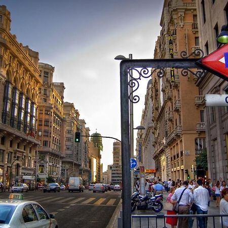 M&F 7 Rooms/7 Bathrooms Over Gran Via Madrid Esterno foto