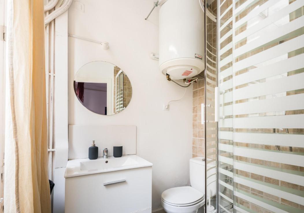 M&F 7 Rooms/7 Bathrooms Over Gran Via Madrid Esterno foto