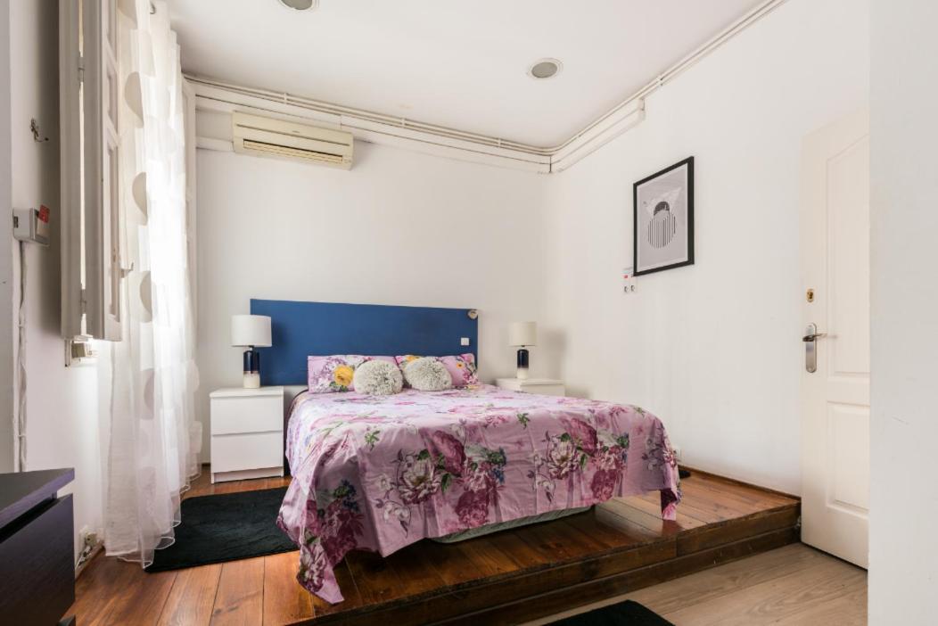M&F 7 Rooms/7 Bathrooms Over Gran Via Madrid Esterno foto