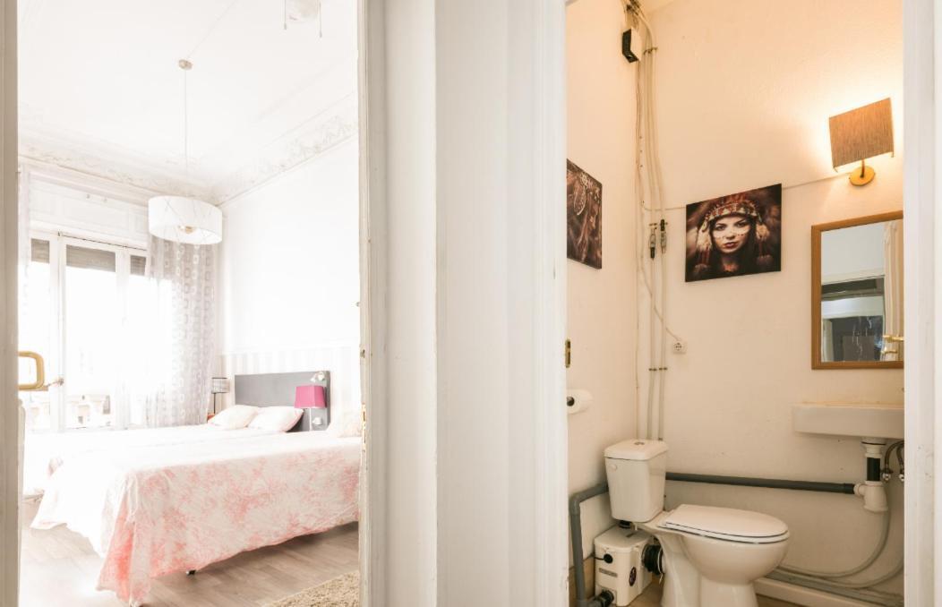 M&F 7 Rooms/7 Bathrooms Over Gran Via Madrid Esterno foto