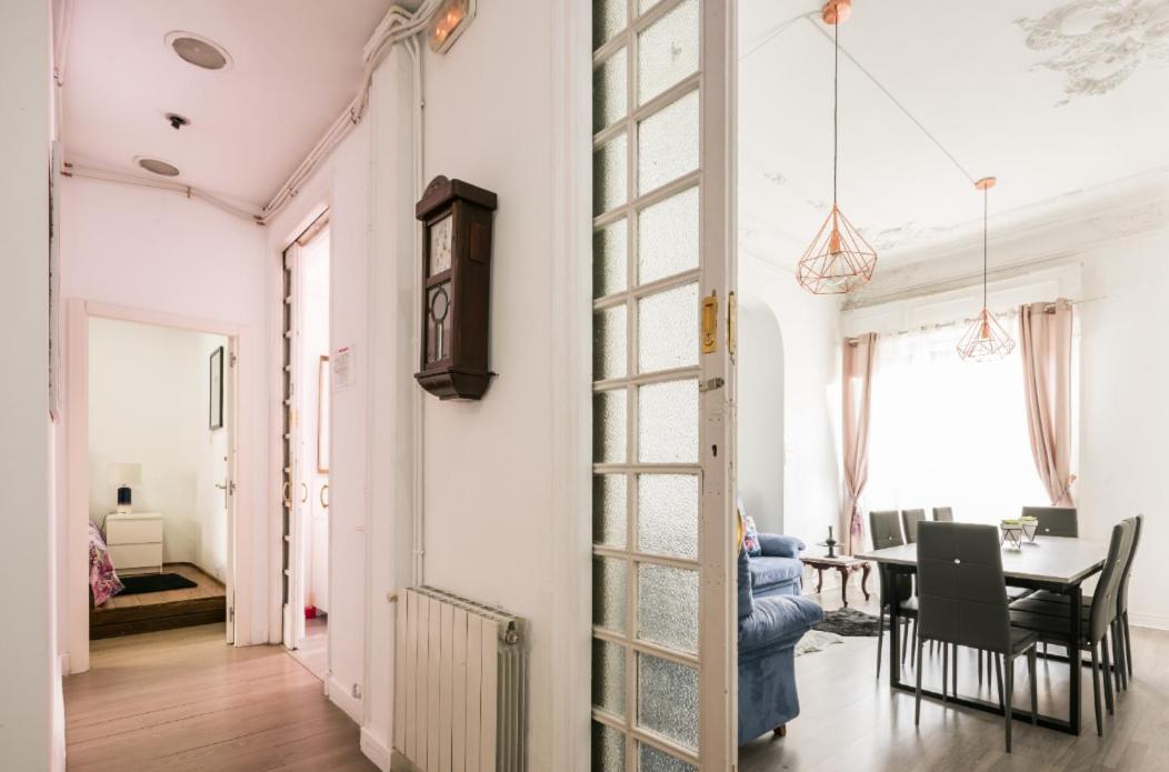 M&F 7 Rooms/7 Bathrooms Over Gran Via Madrid Esterno foto