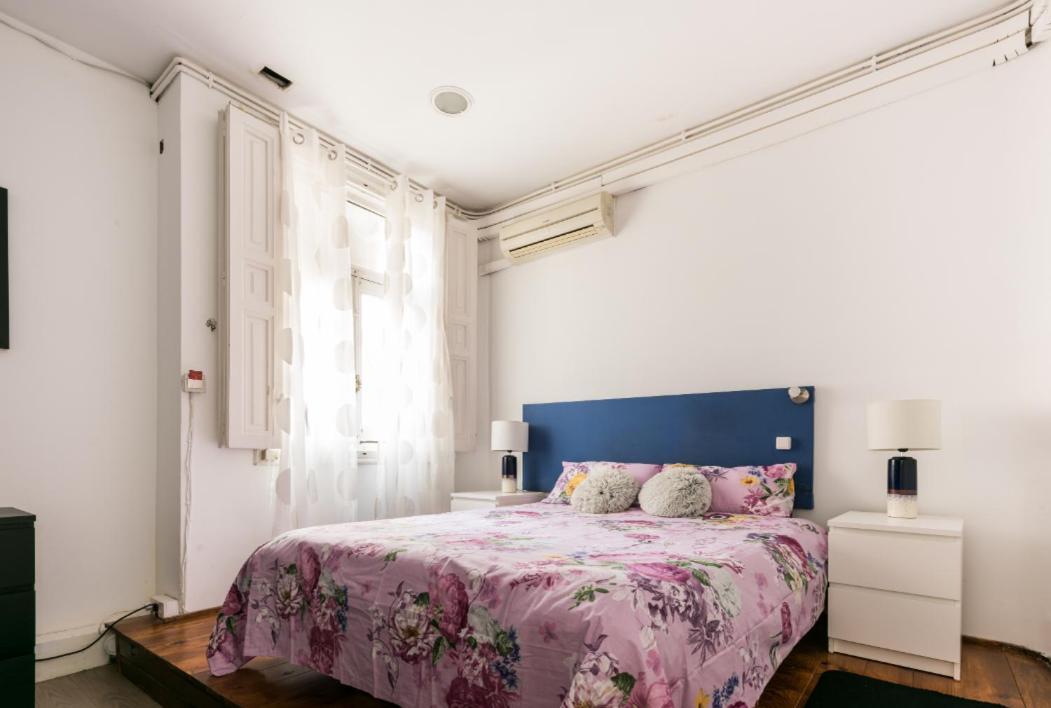 M&F 7 Rooms/7 Bathrooms Over Gran Via Madrid Esterno foto